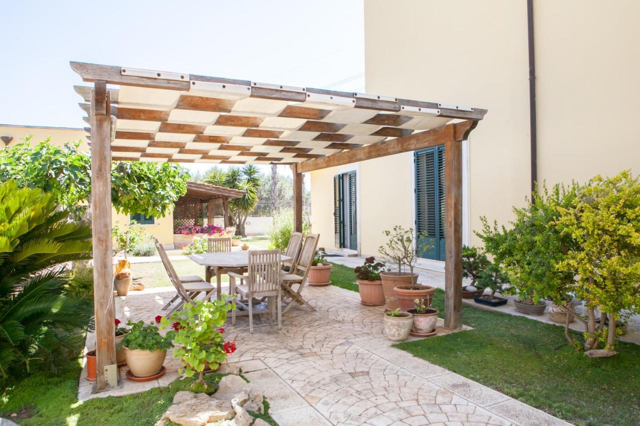 B&B I Tre Ulivi Salice Salentino Exteriör bild
