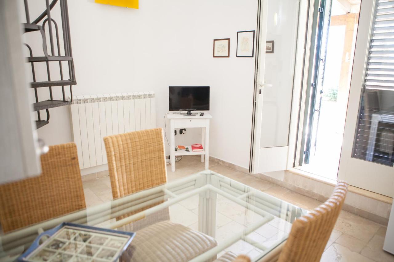 B&B I Tre Ulivi Salice Salentino Exteriör bild